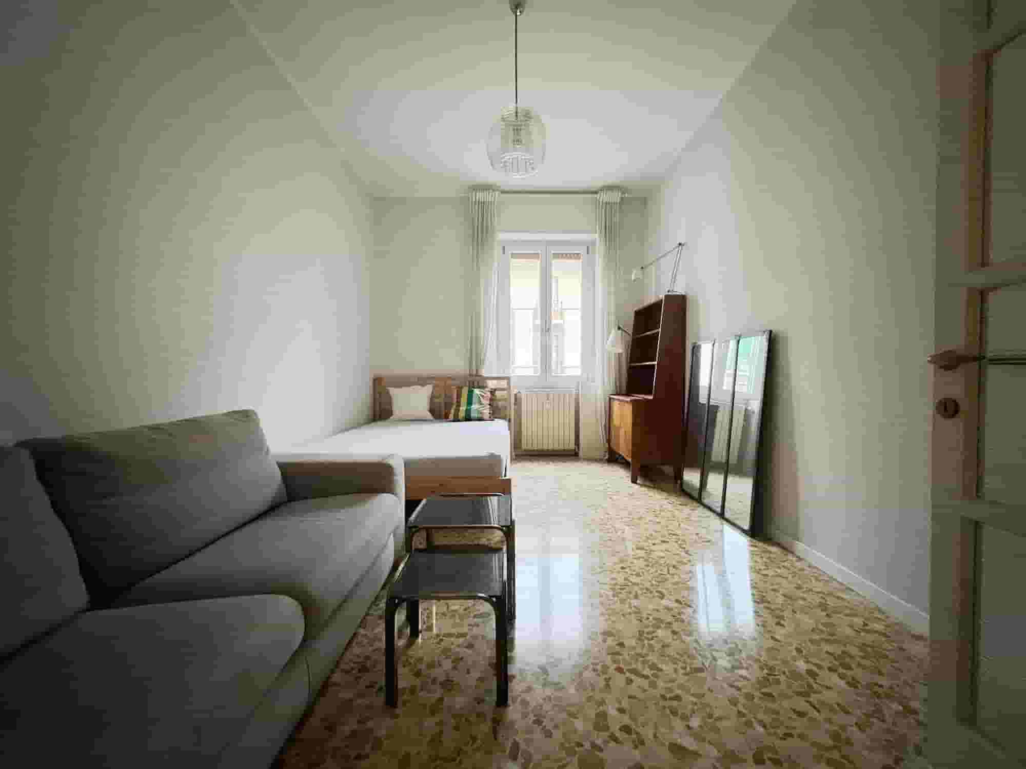 Thumbnail - Affitto stanza singola in città studi -argonne