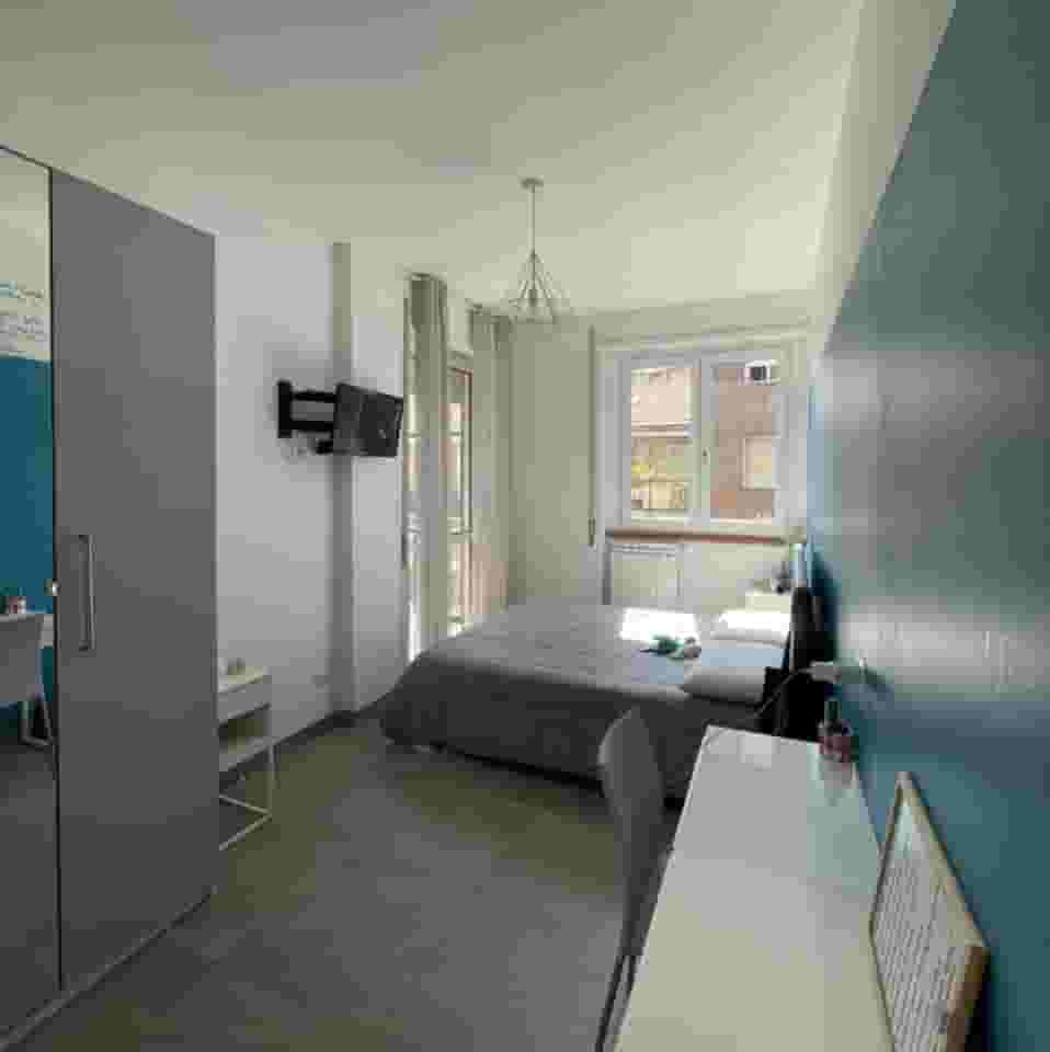 Thumbnail - Stanza singola con bagno e balcone PRIVATI