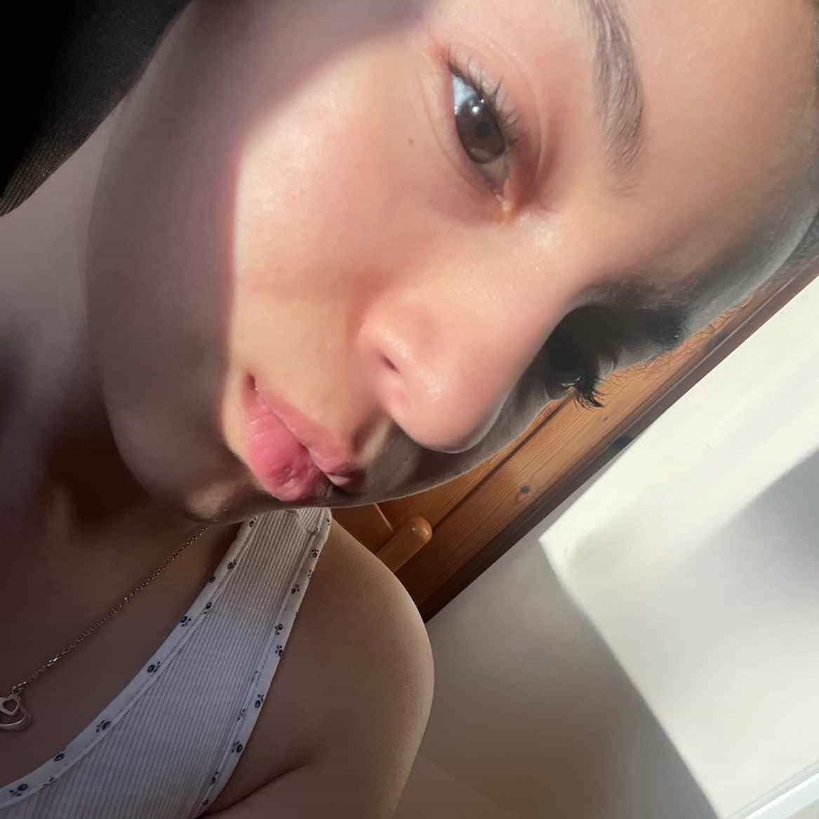 Immagine principale: cerco stanza singola in zona : eur/marconi/ostiense/ san paolo o zone collegate con la metro B