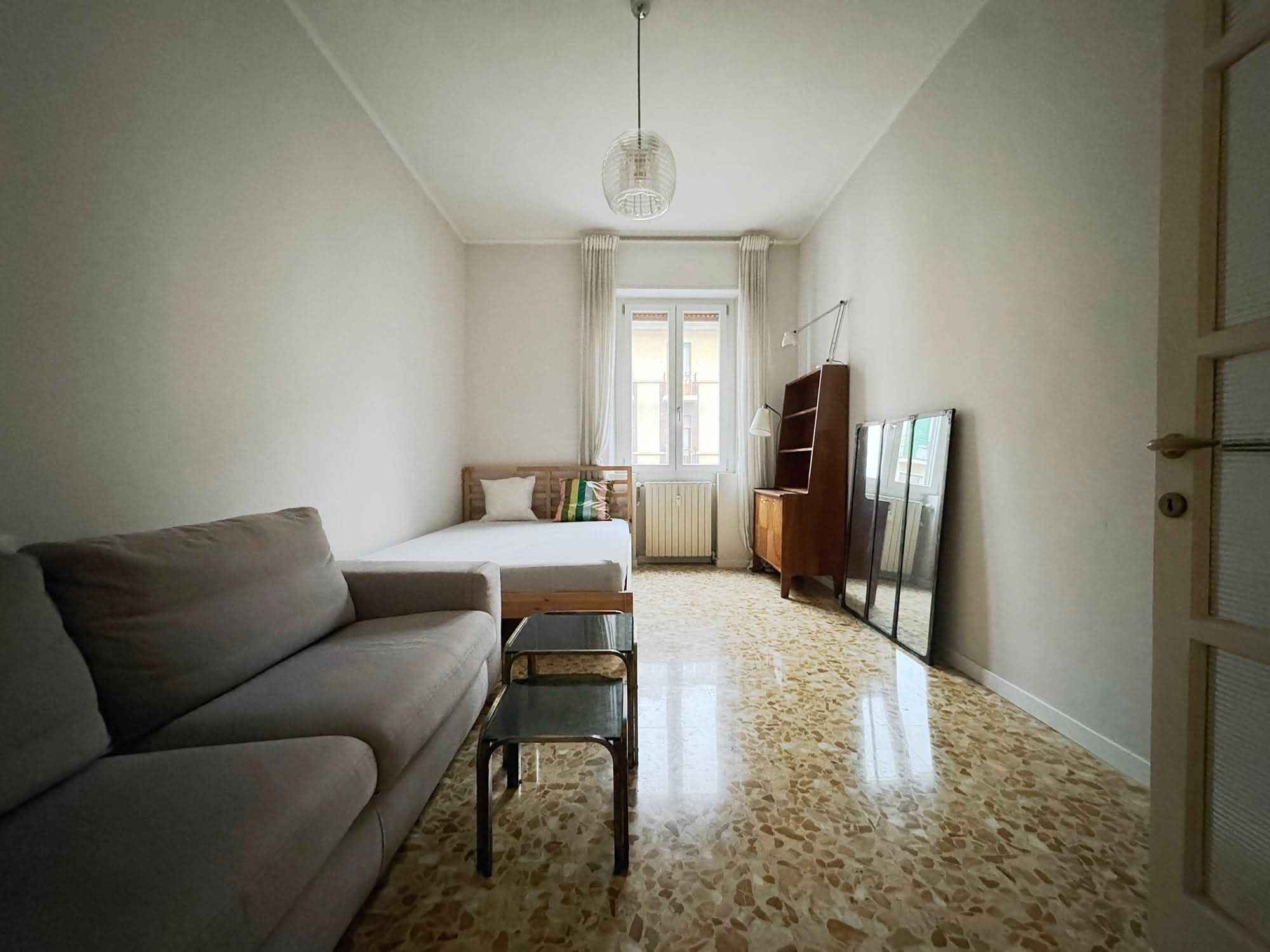 Immagine principale: Affitto stanza singola in città studi -argonne