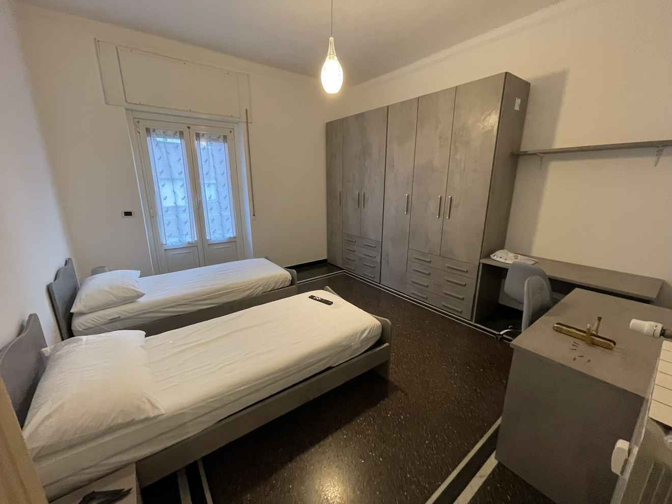Immagine principale: Camera doppia 1 letto disponibile Via SAN MARTINO Genova